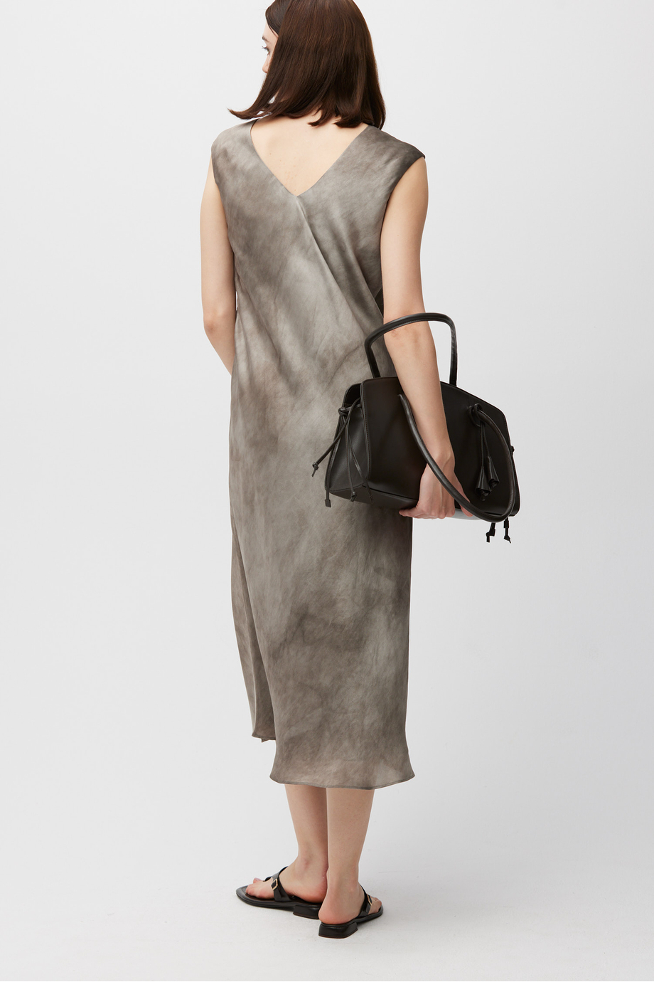 Midi-Seidenkleid mit Schlitz - Patrizia Aryton Midi-Seidenkleid mit Schlitz - Patrizia Aryton