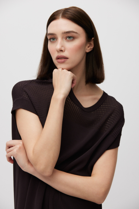 Braunes Midikleid mit kurzem Ärmel