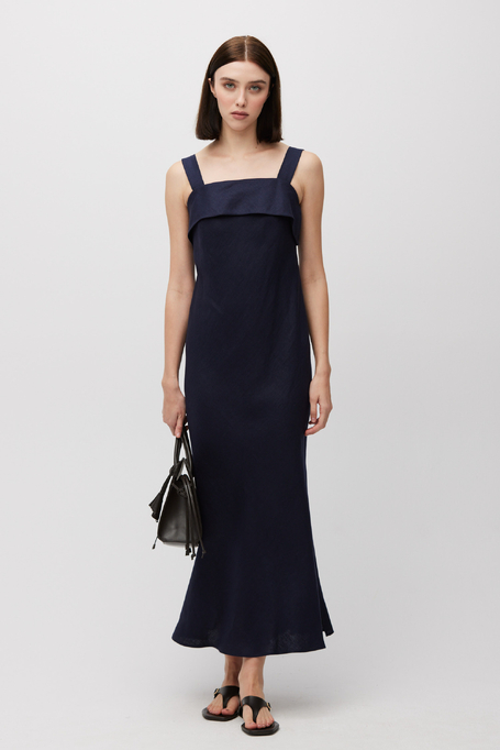 Dunkelblaue Leinenkleid mit seitlichen Schlitzen