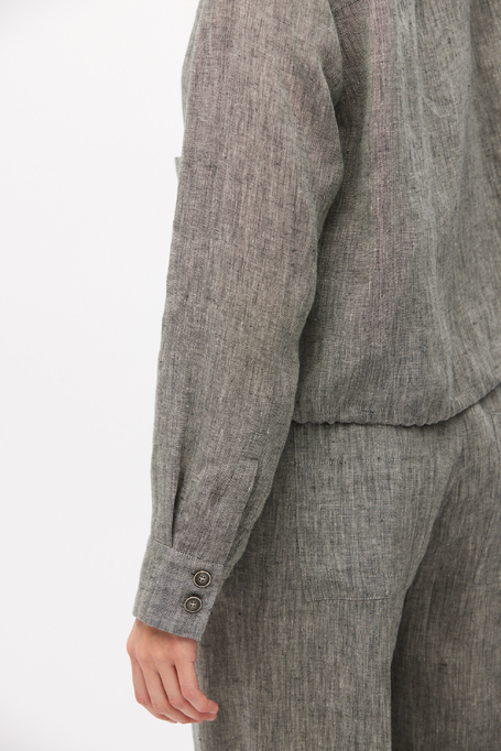 Kurzer grauer Leinenblazer für Anzug