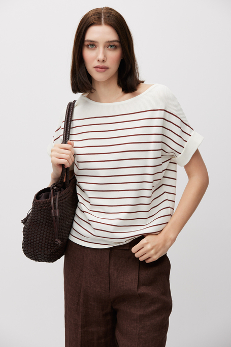 Weiße Bluse mit braunen Streifen