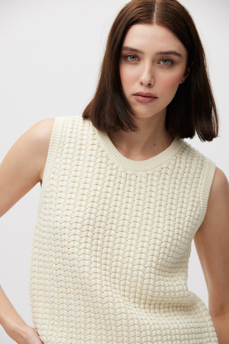 Cremefarbener Stricktop aus Baumwolle