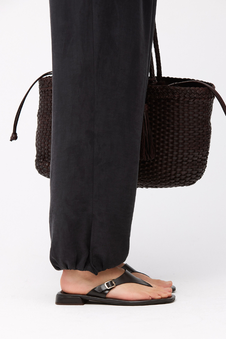 Schwarze Leder-Pantoletten mit kleinem Absatz - Patrizia Aryton