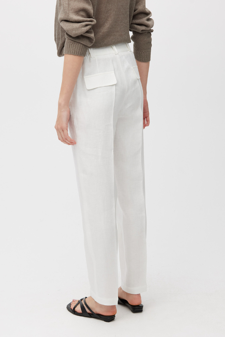 Leinenhose mit schmalem Bein