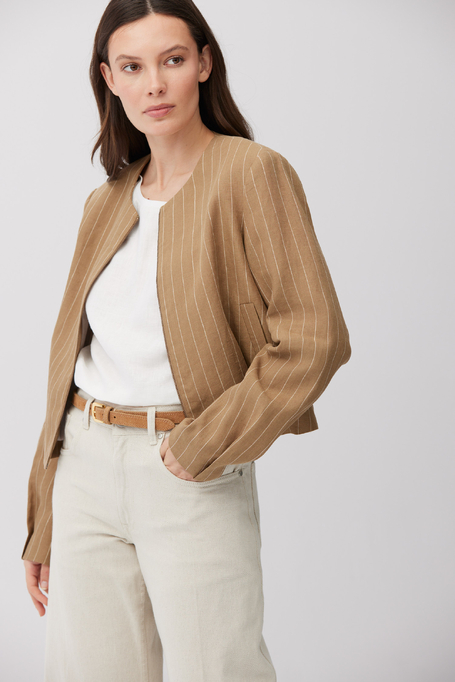Boxy Blazer im Tennisstil