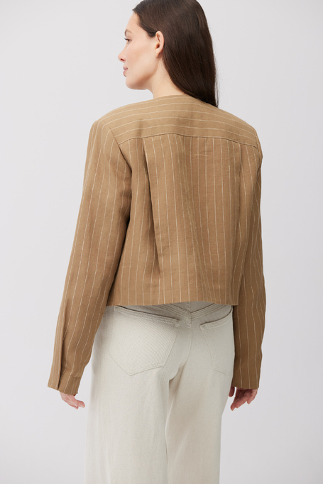 Boxy Blazer im Tennisstil