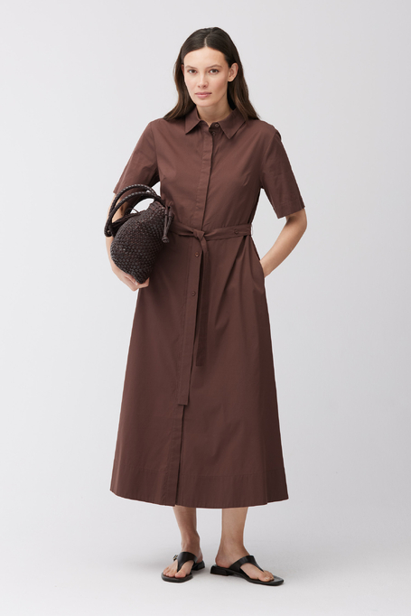 Braune Midi-Kleid mit Gürtel