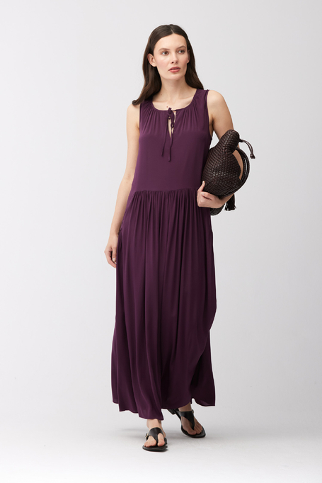 Lockeres Seidenkleid
