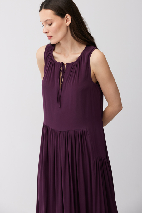 Lockeres Seidenkleid
