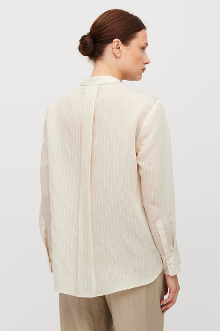 Beige Bluse mit Stehkragen Beige Bluse mit Stehkragen