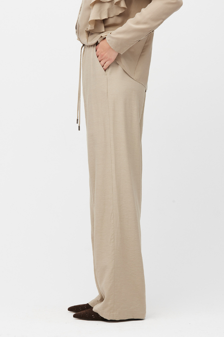 Beige weite Hose mit Wollanteil