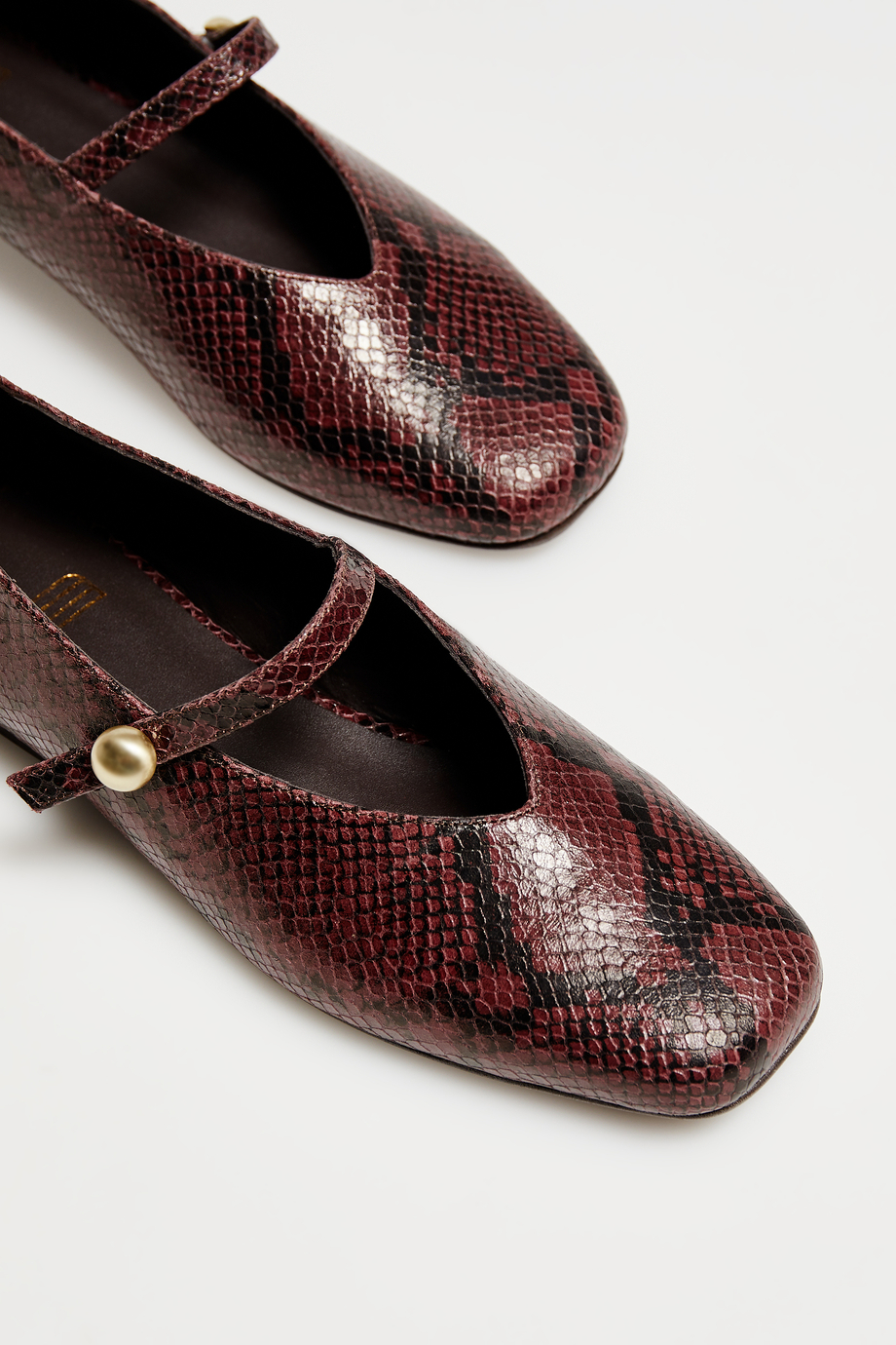 Leder-Ballerinas mit Reptilienmuster Leder-Ballerinas mit Reptilienmuster