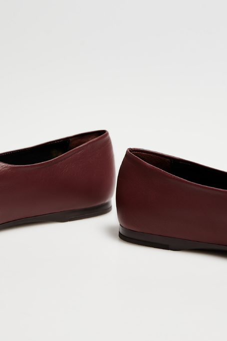 Braune Lederballerinas mit Gürtel Braune Lederballerinas mit Gürtel