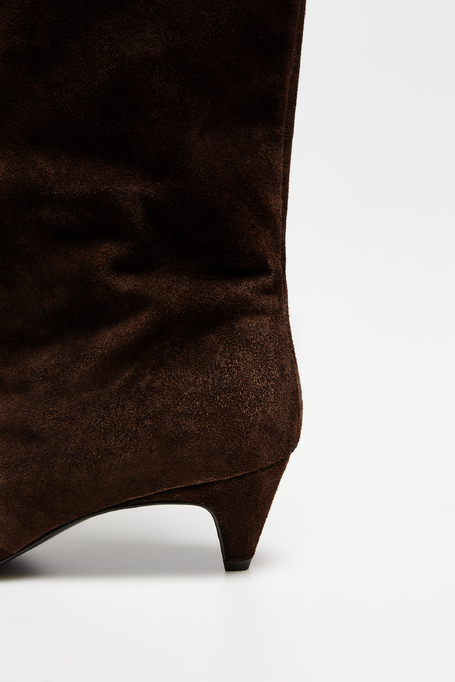 Wildlederstiefel in Schokoladenfarbe - Patrizia Aryton