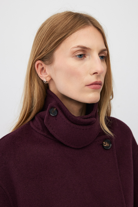 Aubergine-Jacke mit doppelseidiger Seidenjacke