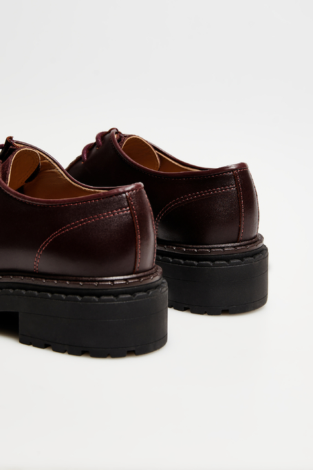 Auberginefarbene Lederschuhe mit dicker Sohle - Patrizia Aryton Auberginefarbene Lederschuhe mit dicker Sohle - Patrizia Aryton