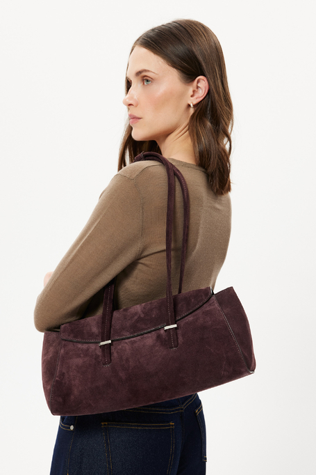 Auberginefarbene Tasche aus Wildleder Auberginefarbene Tasche aus Wildleder