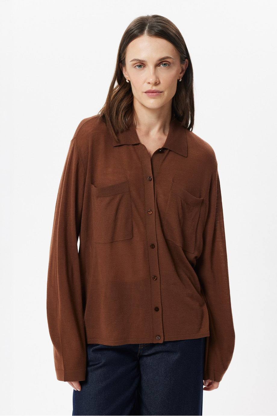 Braune Strickjacke aus Merinowolle Braune Strickjacke aus Merinowolle