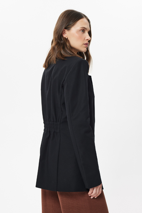 Schwarze Baumwolljacke als Anzug Schwarze Baumwolljacke als Anzug