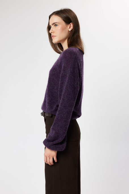 Violetter Pullover mit Mohair