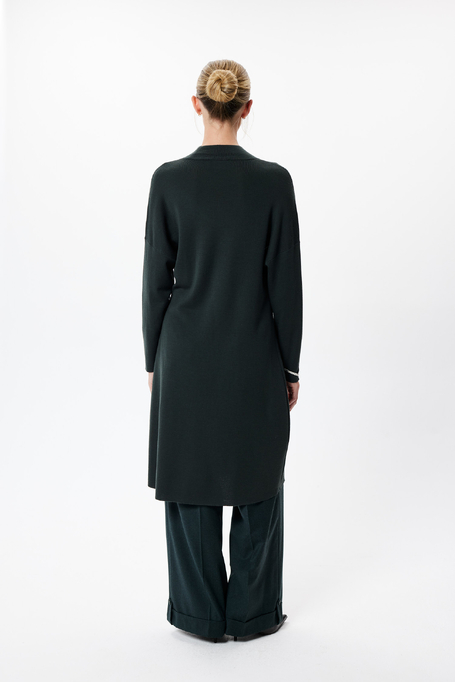 Smaragdgrünes Kleid aus Merinowolle
