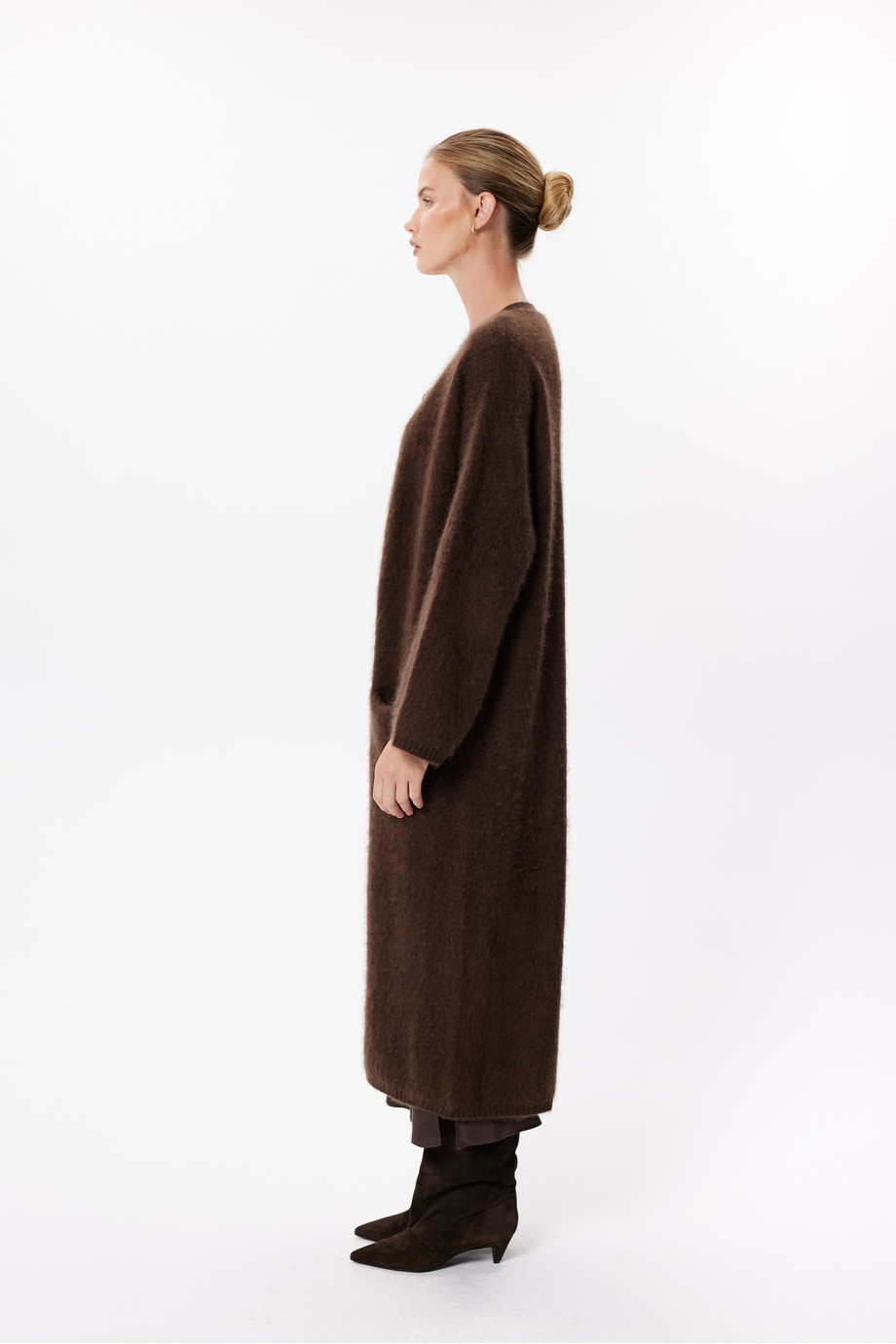 Schokoladenfarbener Cardigan aus Merinowolle und Kaschmir Schokoladenfarbener Cardigan aus Merinowolle und Kaschmir