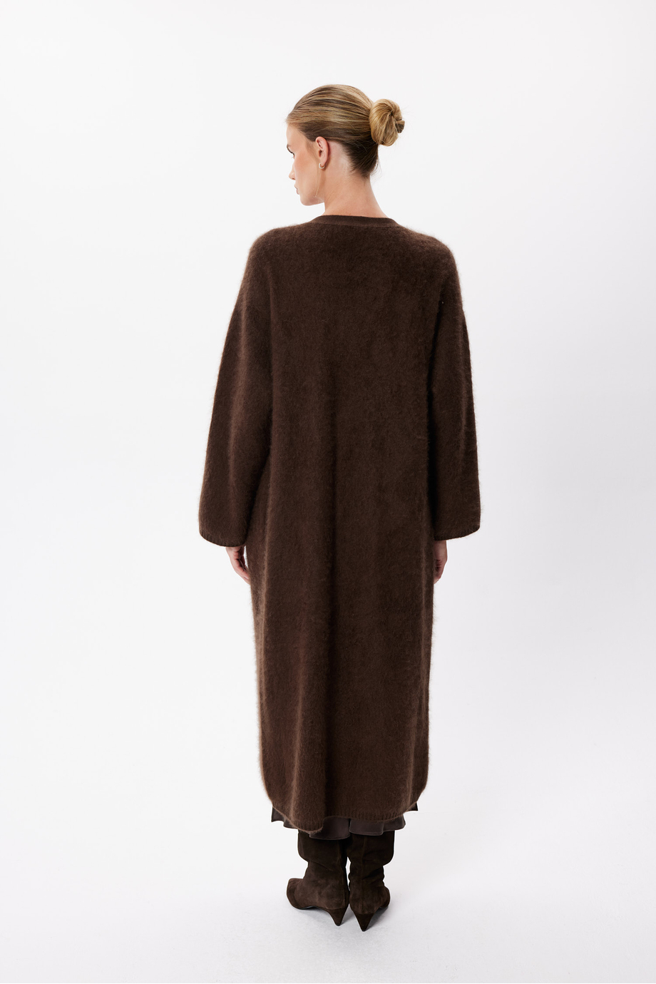 Schokoladenfarbener Cardigan aus Merinowolle und Kaschmir Schokoladenfarbener Cardigan aus Merinowolle und Kaschmir