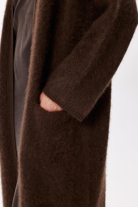 Schokoladenfarbener Cardigan aus Merinowolle und Kaschmir Schokoladenfarbener Cardigan aus Merinowolle und Kaschmir