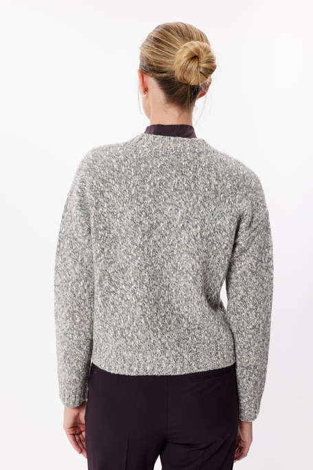 Wollpullover mit V-Ausschnitt