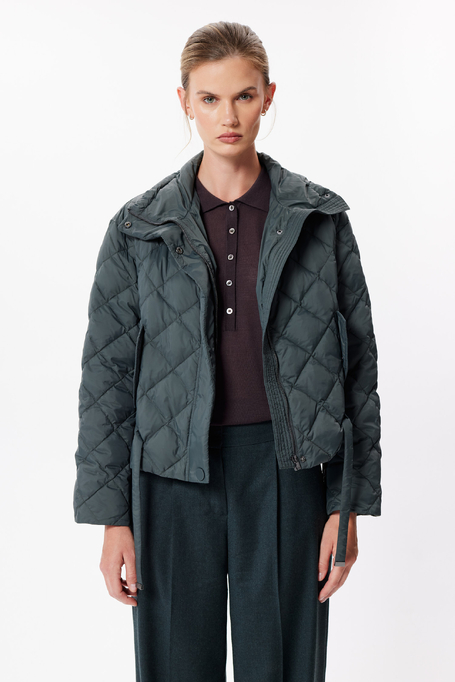 Smaragdgrüne Daunenjacke