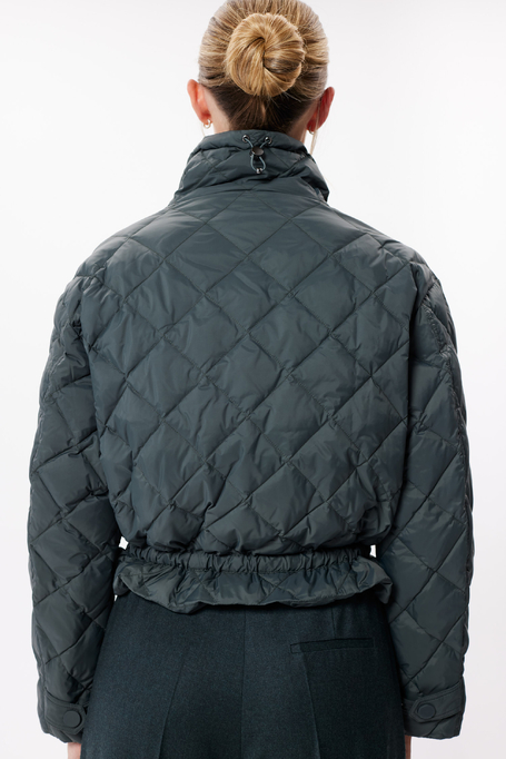 Smaragdgrüne Daunenjacke