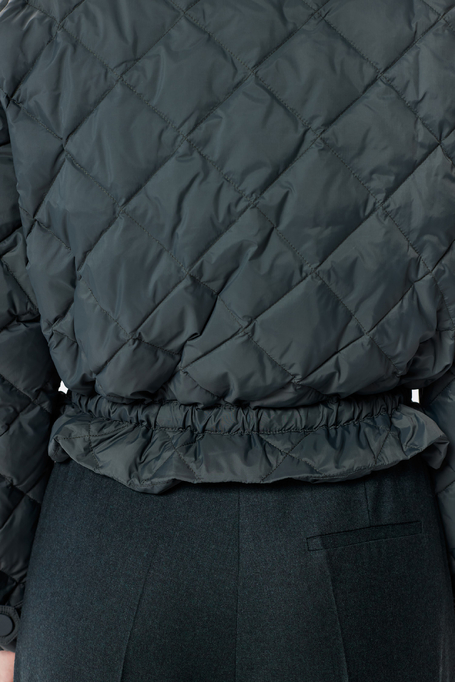 Smaragdgrüne Daunenjacke