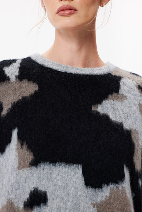 Locker gestrickter gemusterter Pullover mit Kaschmir