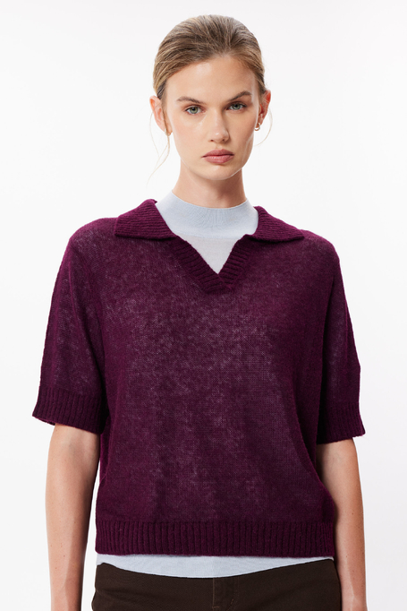 Auberginefarbener Polopullover mit Alpakawolle