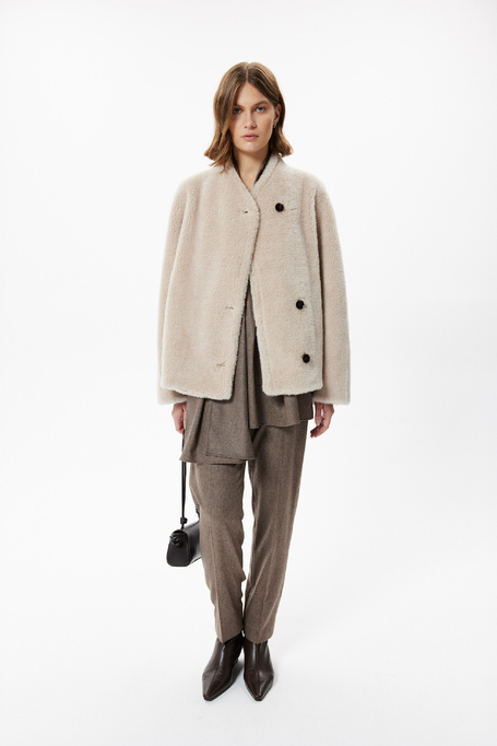 Beige Jacke aus Teddyfell-Wolle