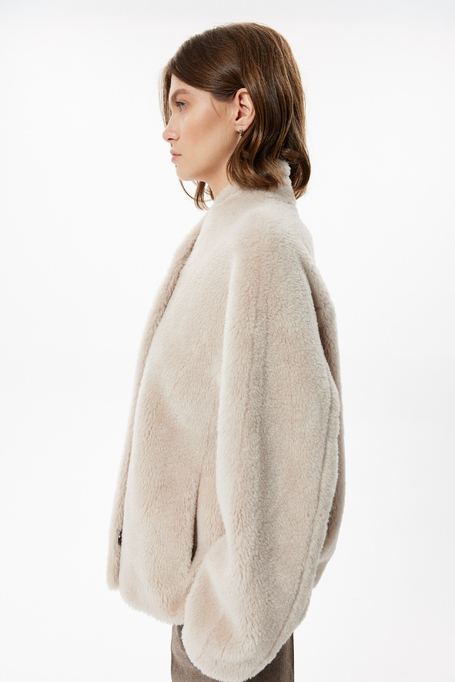 Beige Jacke aus Teddyfell-Wolle