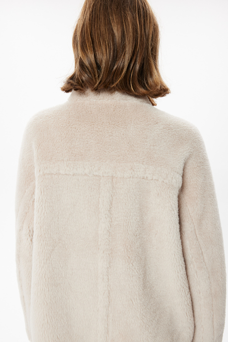 Beige Jacke aus Teddyfell-Wolle