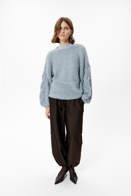 Hellblauer Pullover mit Mohair