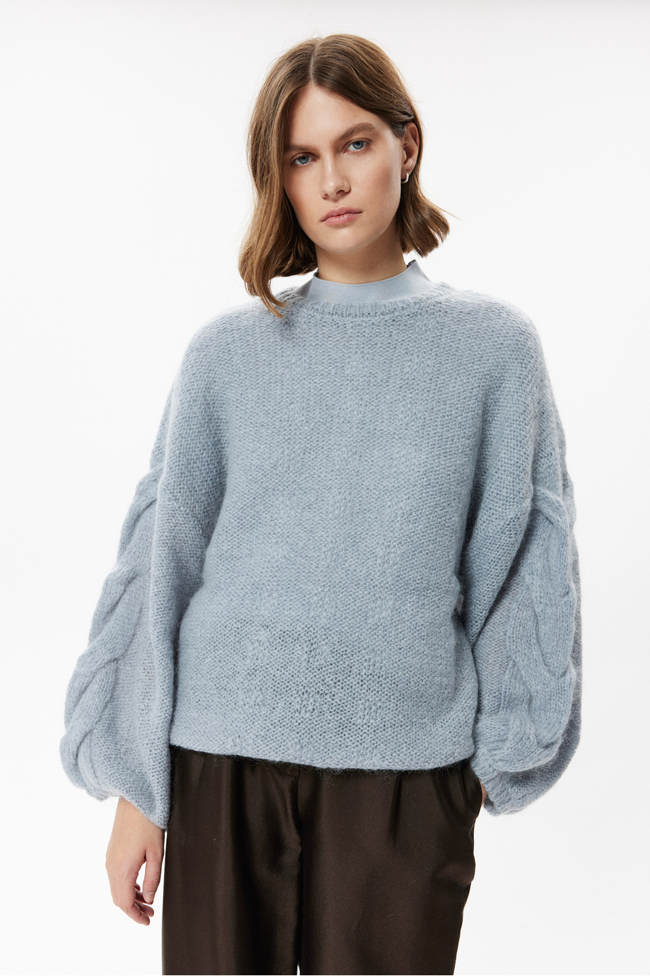 Hellblauer Pullover mit Mohair Hellblauer Pullover mit Mohair