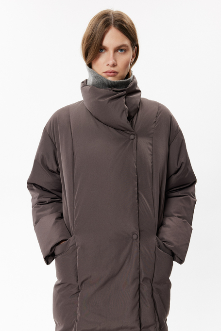 Braune Jacke mit Naturdaunen