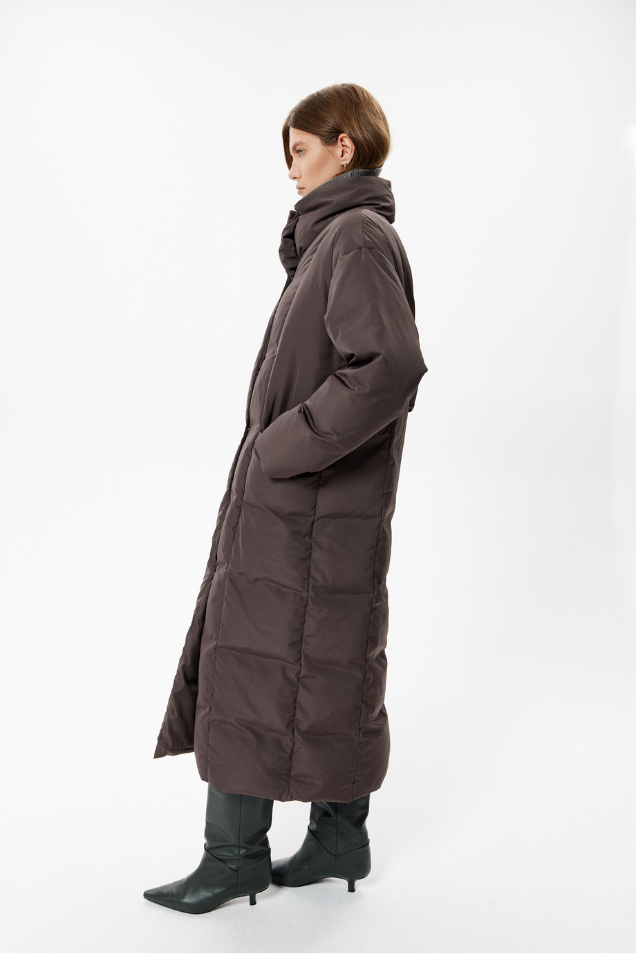Braune Jacke mit Naturdaunen Braune Jacke mit Naturdaunen