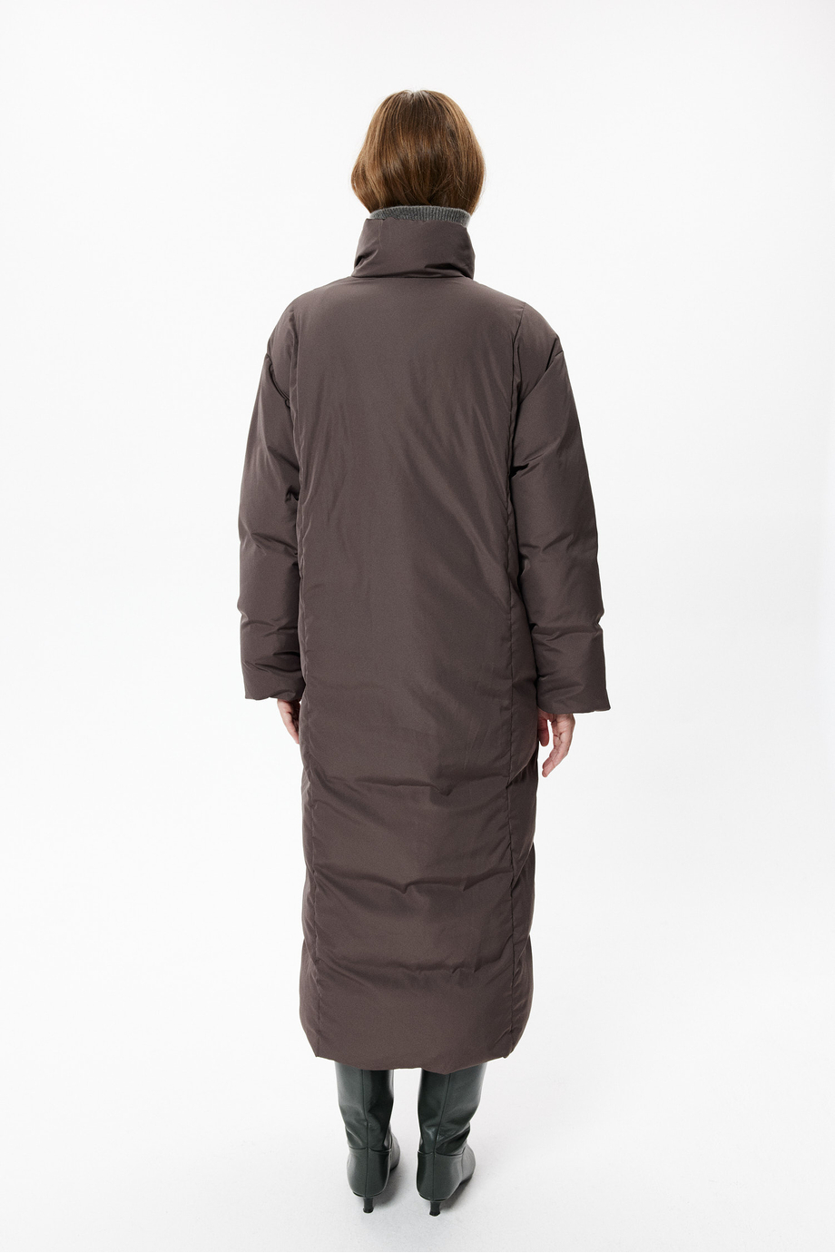 Braune Jacke mit Naturdaunen Braune Jacke mit Naturdaunen