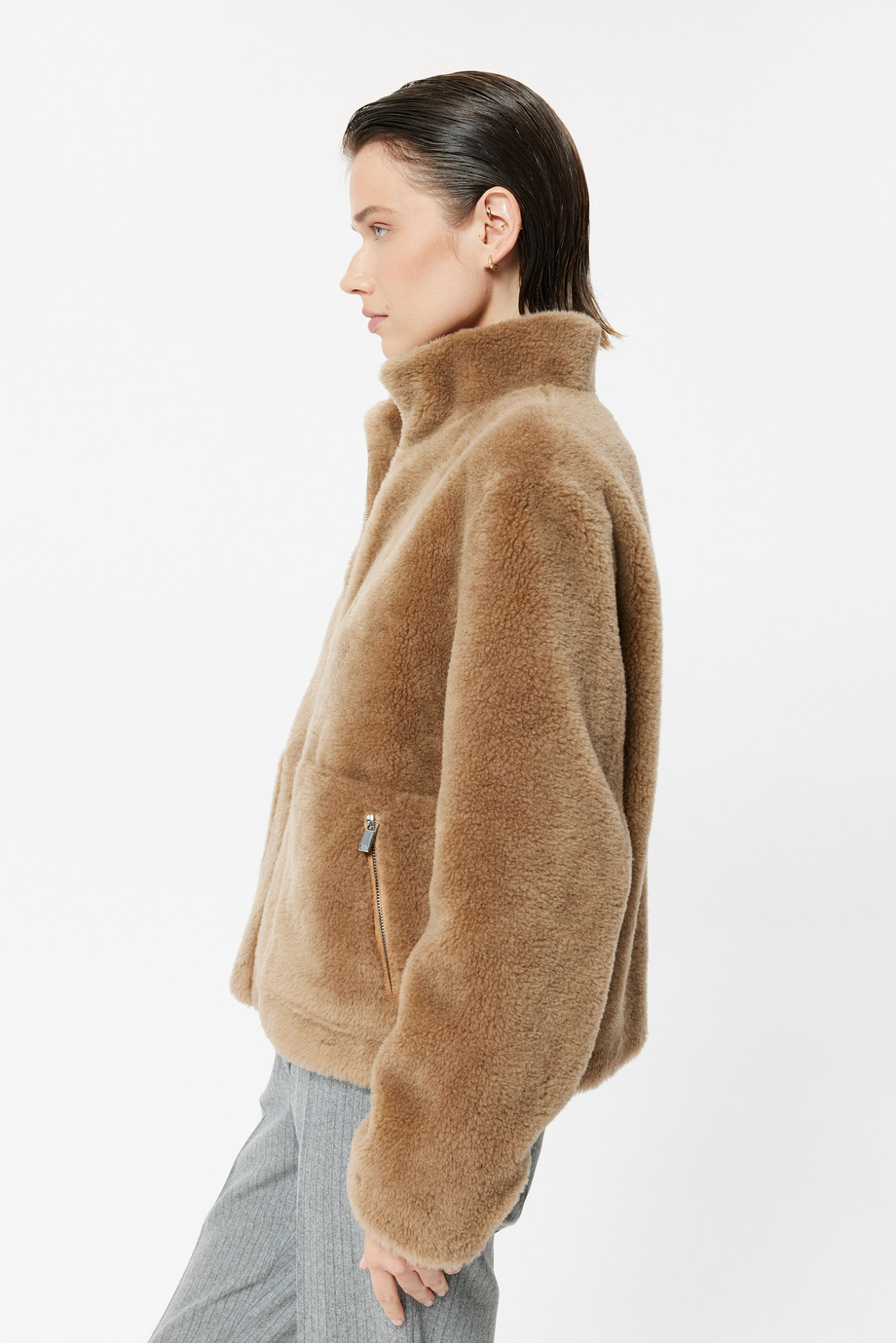 Braune Jacke aus Teddy Bear Wolle Braune Jacke aus Teddy Bear Wolle