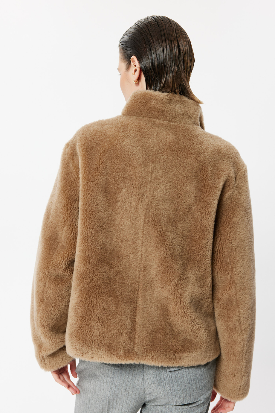 Braune Jacke aus Teddy Bear Wolle Braune Jacke aus Teddy Bear Wolle