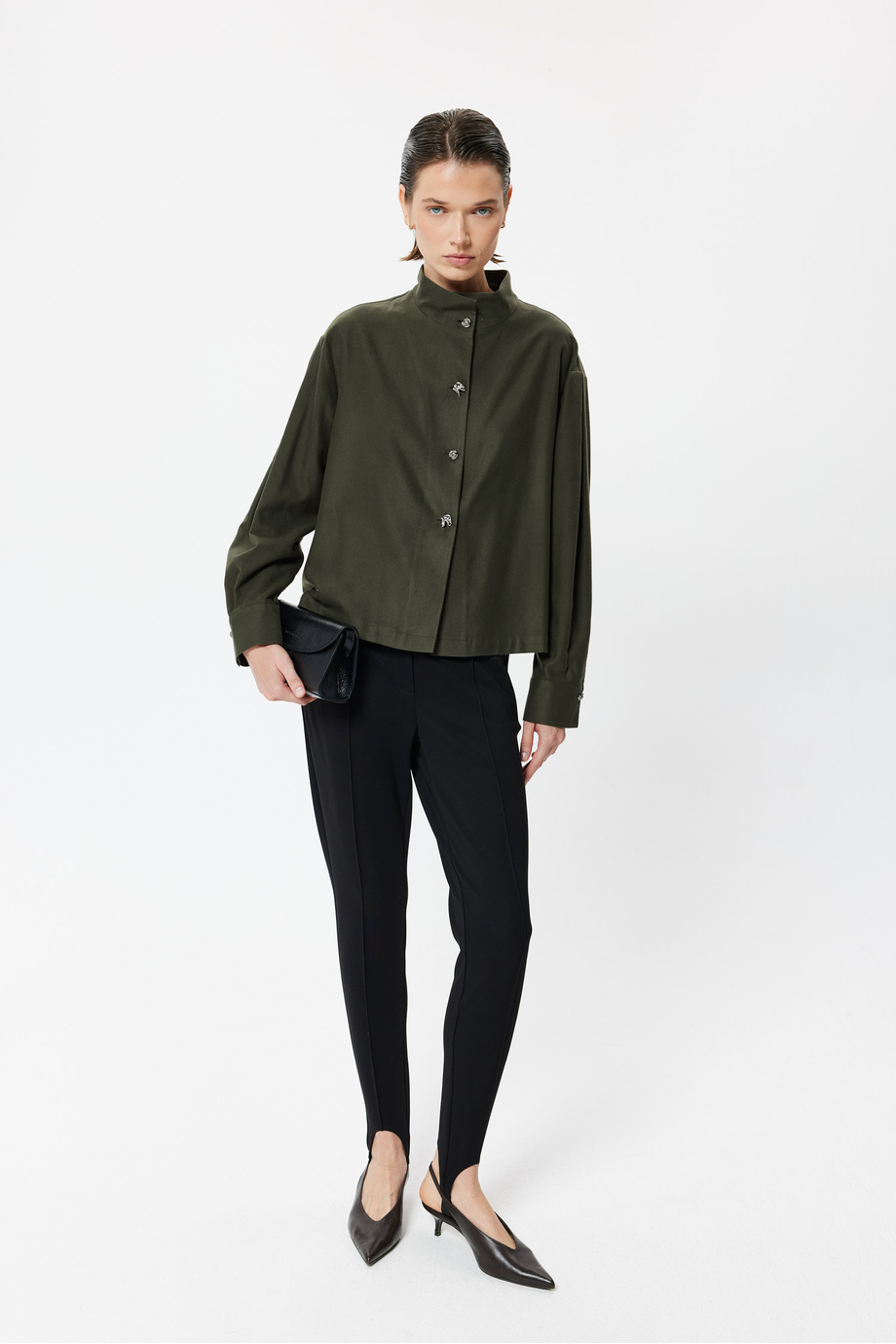 Bluse mit Stehkragen aus Baumwolle und Lyocell Bluse mit Stehkragen aus Baumwolle und Lyocell