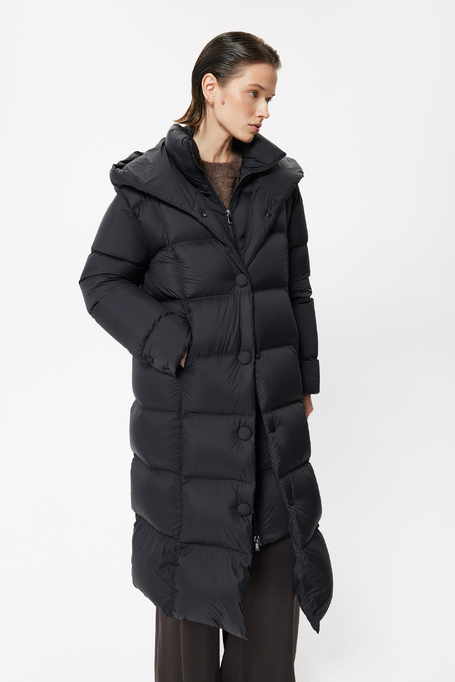 Schwarze Jacke mit Stehkragen und Naturdaunen - Patrizia Aryton