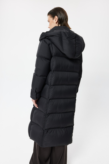 Schwarze Jacke mit Stehkragen und Naturdaunen - Patrizia Aryton